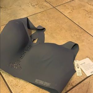 Victoria secrets sports angel max bra